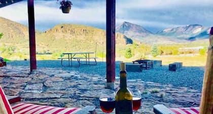 Crawfordâs Mountain View Getaway
