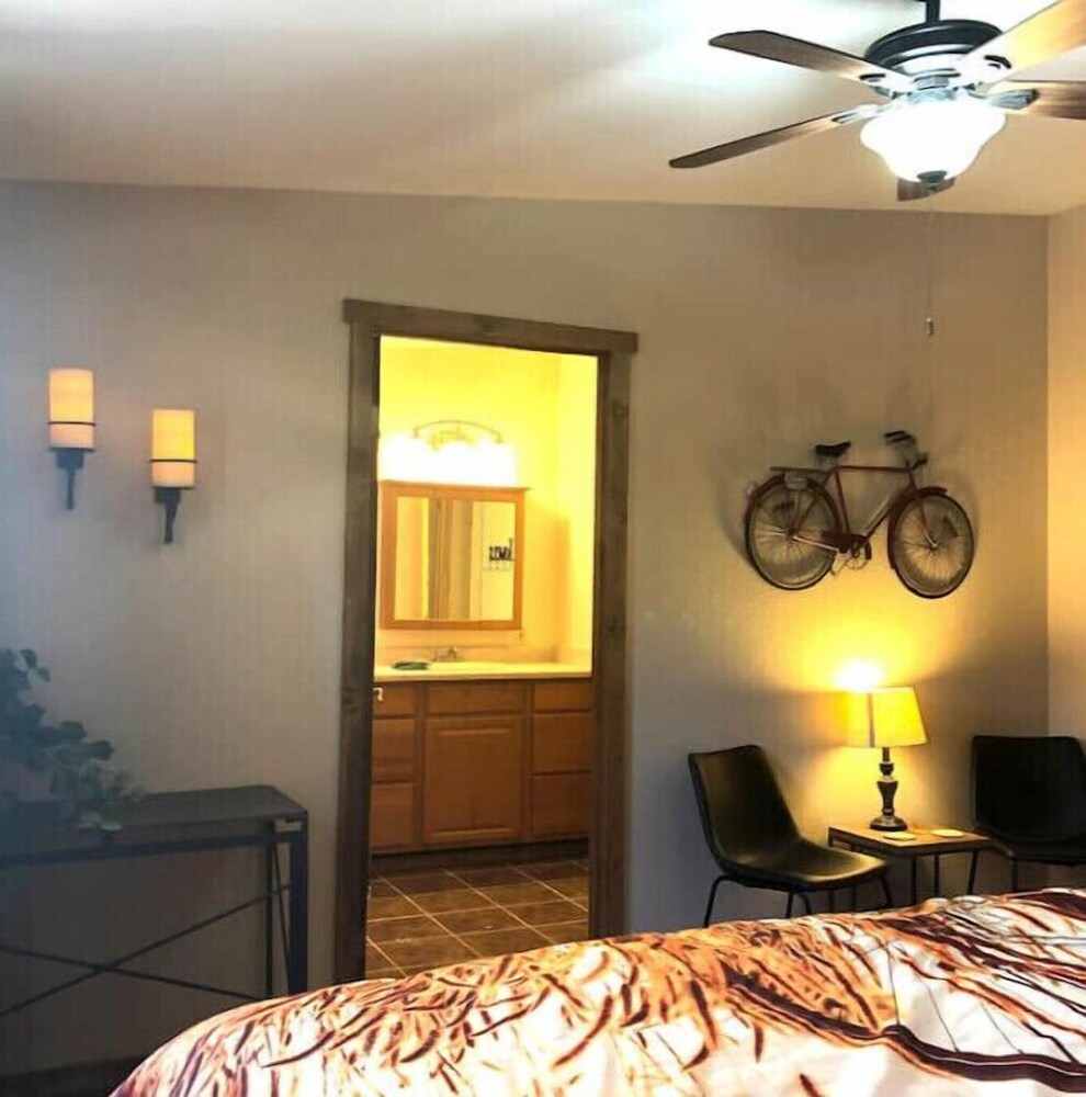 The CO Monument ABB Fruita Vrbo