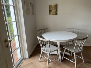 Dining - "Skrollan" - 100m from the sea by Interhome (Skagen)