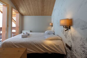 3 bedrooms, WiFi, bed sheets - Grand Duc 8 ski-in ski-out in Meribel Centre (Les Allues)
