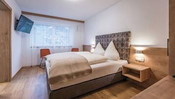 3 Schlafzimmer, Schreibtisch, Internetzugang