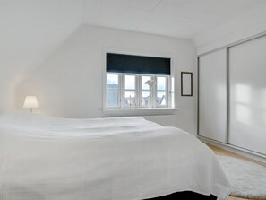 4 bedrooms, Internet