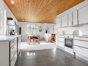 Fridge, oven, dishwasher, highchair