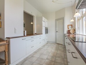 Fridge, dishwasher, cookware/dishes/utensils - "Harro" - 150m from the sea by Interhome (Skagen)