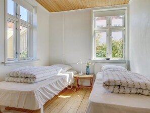 4 bedrooms, Internet