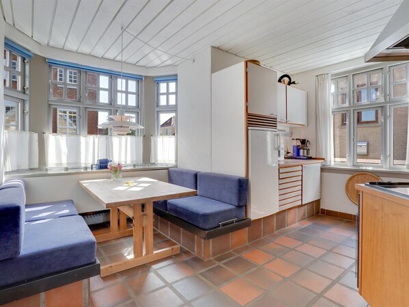 Køleskab, mikrobølgeovn, ovn, opvaskemaskine