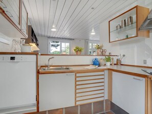 Køleskab, mikrobølgeovn, ovn, opvaskemaskine