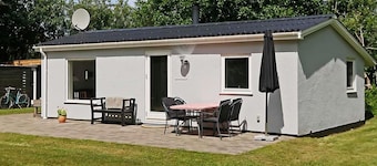 "Silje" - 600m from the sea by Interhome