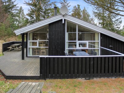"Eldmar" - 500m from the sea by Interhome