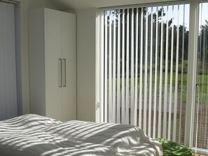 2 bedrooms, internet