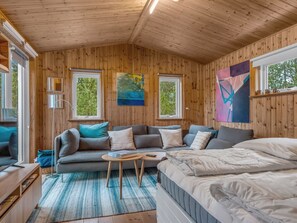 3 bedrooms, WiFi