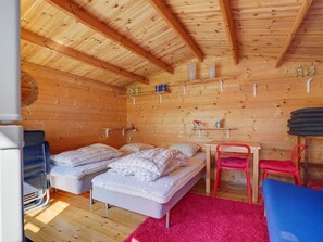 3 bedrooms, internet