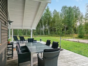 Outdoor dining - "Thomasine" - 1.5km from the sea by Interhome (Læsø)