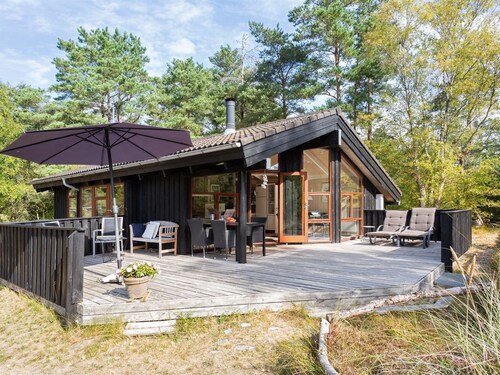 "Bernarda" - 400m from the sea by Interhome