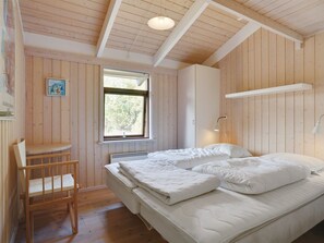 3 bedrooms, internet - "Bernarda" - 400m from the sea by Interhome (Læsø)