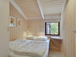 3 bedrooms, Internet