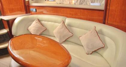 Amazing Yacht private charter