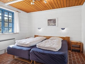3 bedrooms, Internet