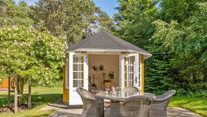 Outdoor dining - "Mirla" - 300m from the sea by Interhome (Læsø)