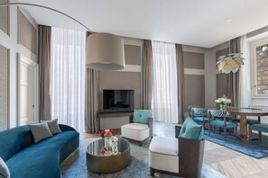 TV - Apartments Florence - Palazzo Signoria Luxury Apartments 5- Nettuno (FIRENZE)