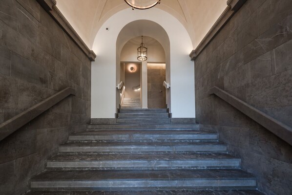 Interior - Apartments Florence - Palazzo Signoria Luxury Apartments 5- Nettuno (FIRENZE)