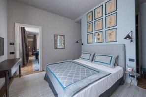 2 habitaciones, tabla de planchar con plancha, cuna de viaje y wifi 