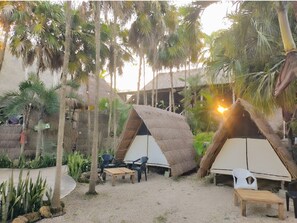 經濟小屋, 1 張標準雙人床, 湖景 | 羽絨被、免費 Wi-Fi、床單