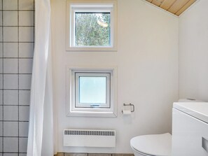 Bathroom - "Tishon" - 100m from the sea by Interhome (Læsø)