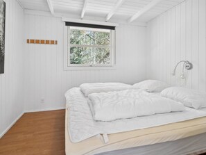 3 bedrooms, WiFi - "Nicklas" - 2km from the sea by Interhome (Læsø)