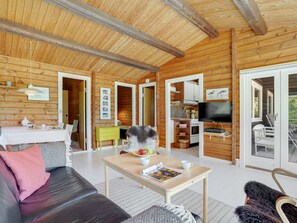 TV, fireplace, DVD player - "Tuba" - 600m from the sea by Interhome (Læsø)