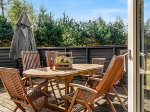 Outdoor dining - "Jurgis" - 300m from the sea by Interhome (Læsø)