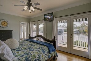 3 chambres, fer et planche à repasser, lit parapluie, Wi-Fi gratuit