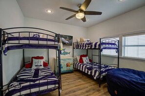 3 bedrooms, in-room safe, iron/ironing board, free WiFi