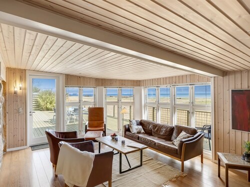 "Marlena" - 150m from the sea by Interhome