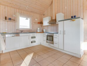 Fridge, dishwasher, cookware/dishes/utensils