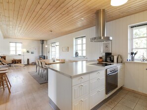 Fridge, dishwasher, cookware/dishes/utensils - "Othelia" - 1.8km from the sea by Interhome (Bindslev)