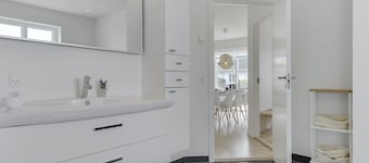 "Henke" - 500m from the sea by Interhome