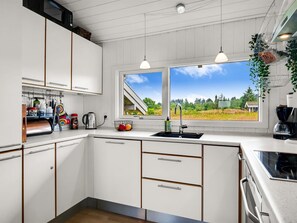 Køleskab, mikrobølgeovn, ovn, opvaskemaskine