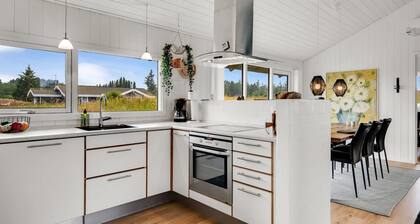 "Bothilda" - 660m from the sea by Interhome