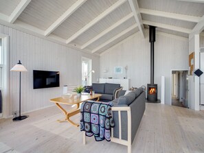 TV, fireplace - "Fransisca" - 600m from the sea by Interhome (Bindslev)