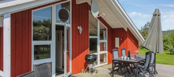 "Menka" - 1.3km from the sea by Interhome