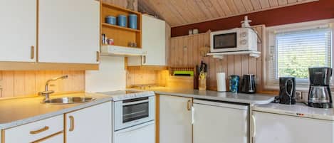 Réfrigérateur, micro-ondes, four, lave-vaisselle