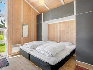 5 bedrooms, Internet