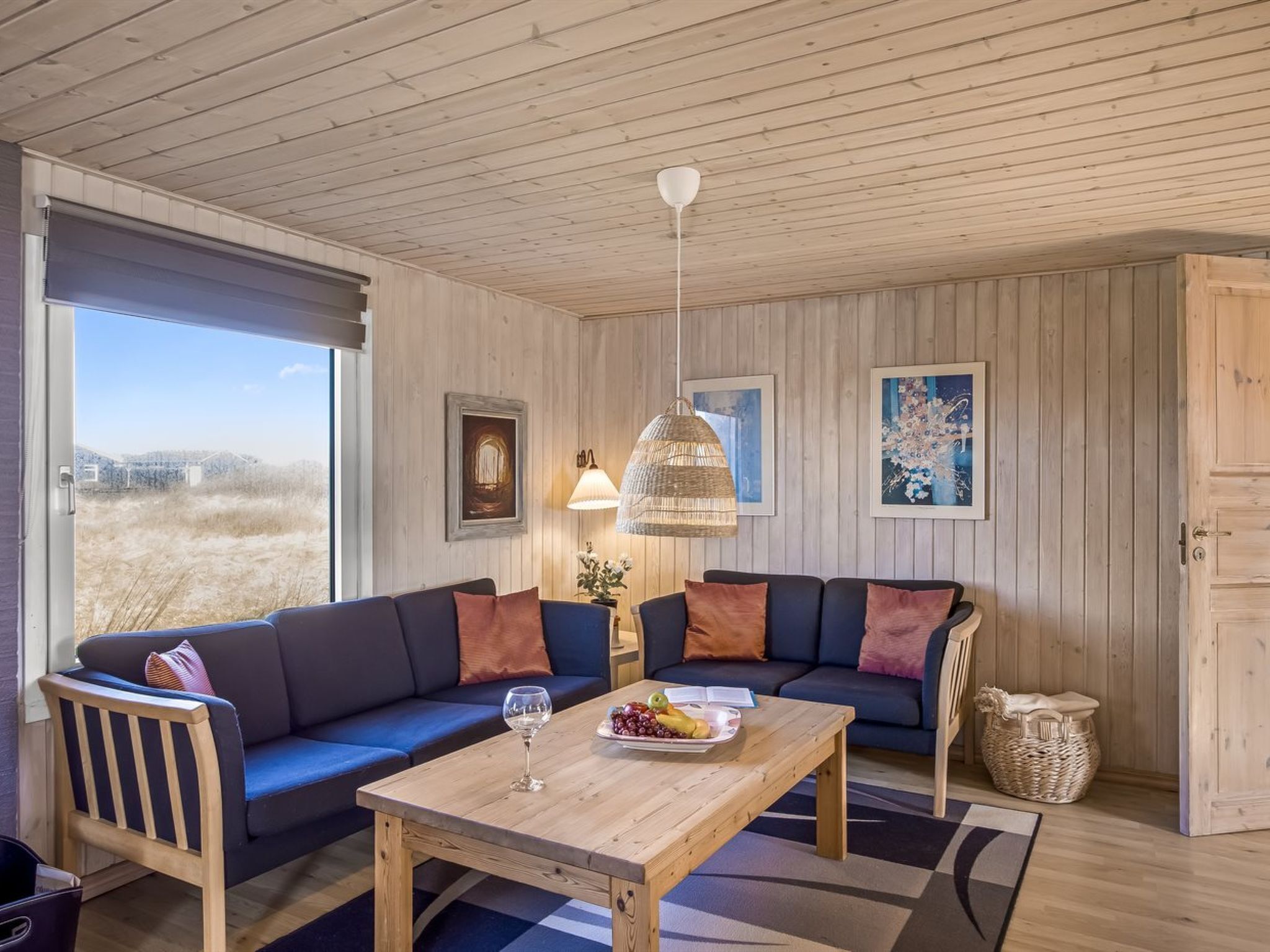 TV, peis og DVD-spiller