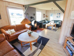 TV, peis og DVD-spiller