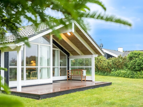 Terrace/patio - "Leya" - 1.2km from the sea by Interhome (Hirtshals)
