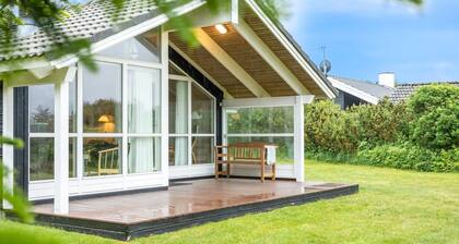 "Leya" - 1.2km from the sea by Interhome