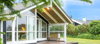 "Leya" - 1.2km from the sea by Interhome