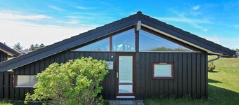 "Gretha" - 1.0km from the sea by Interhome