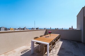 Outdoor dining - A refined stay for an unforgettable holiday (Monopoli)